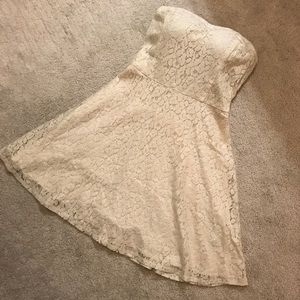 Hollister NWT strapless lace dress cream shimmer